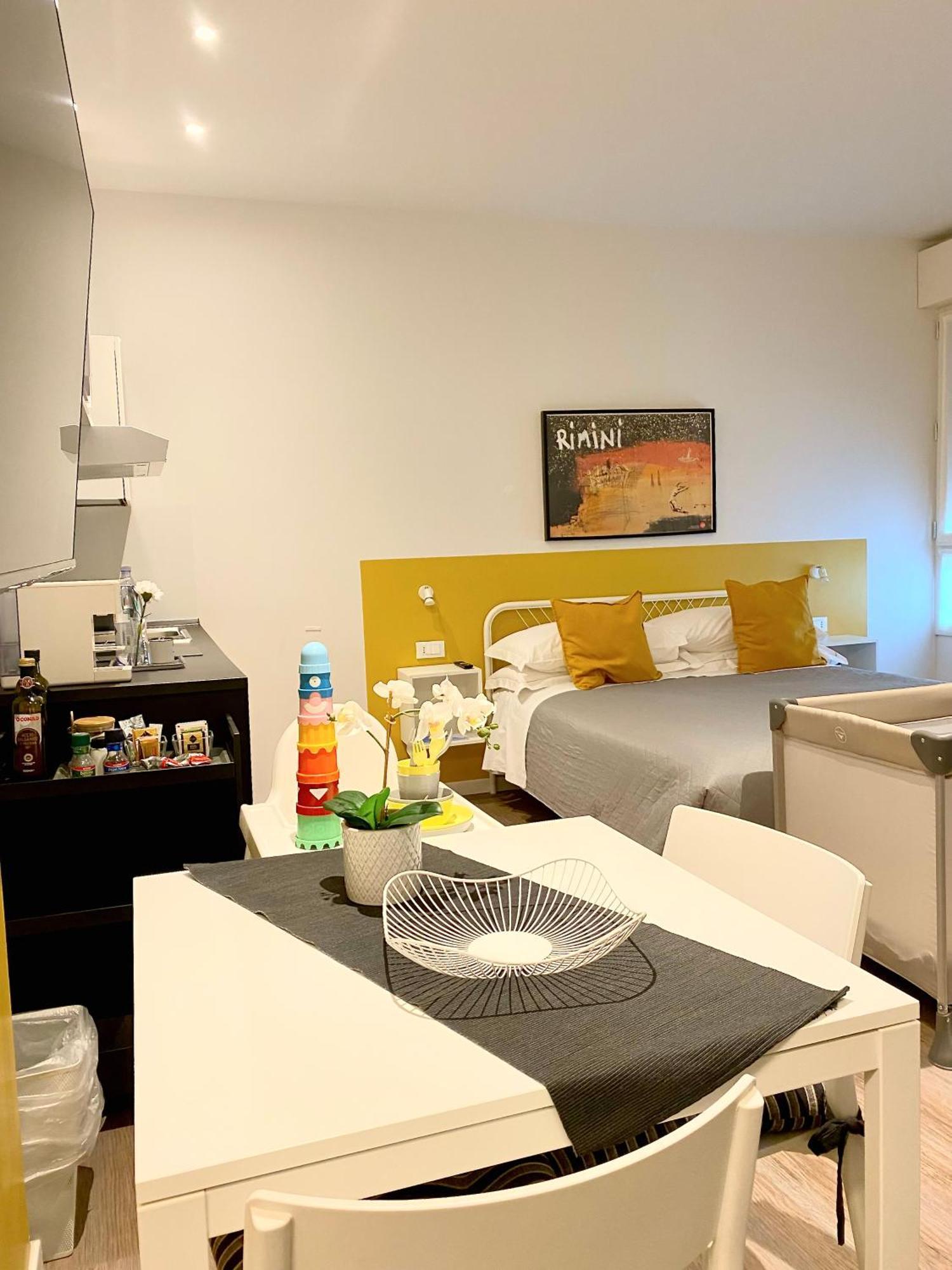 Smart & Urban Suites - Corso51 Rimini Bagian luar foto